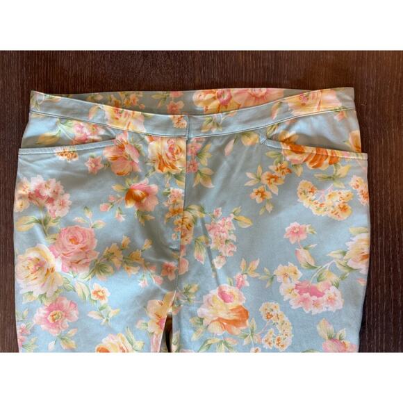 JONES NEW YORK Signature Blue Floral Cropped Pants Women's size 6 Coquette - Picture 3 of 8